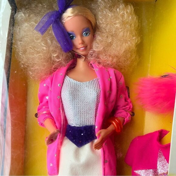 Rare 1985 BARBIE Rockstar Vintage from Europe NIB (box imperfect) - Picture 3 of 16